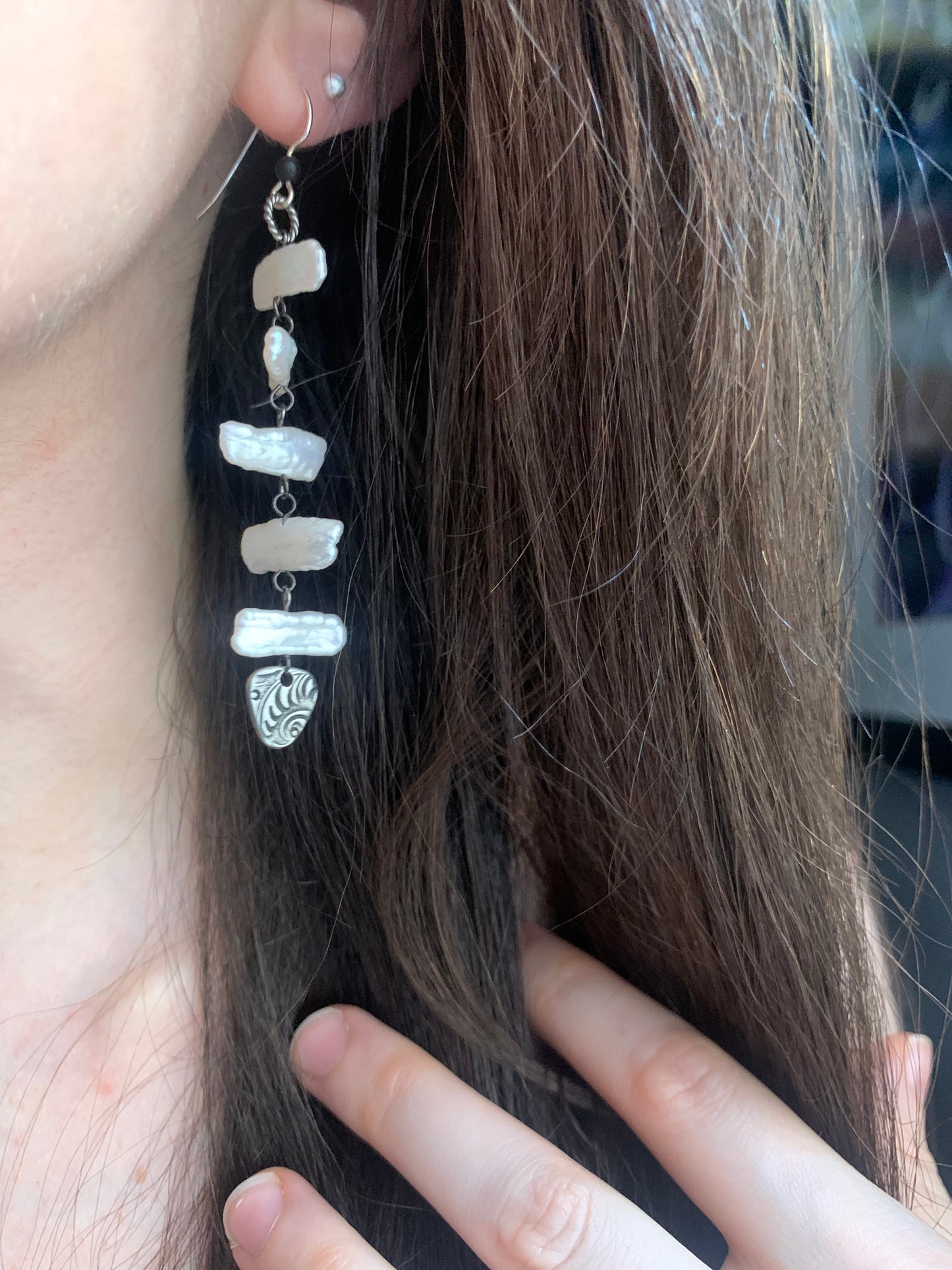 Flat Pearl Earrings - Long