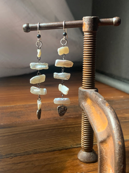 Flat Pearl Earrings - Long